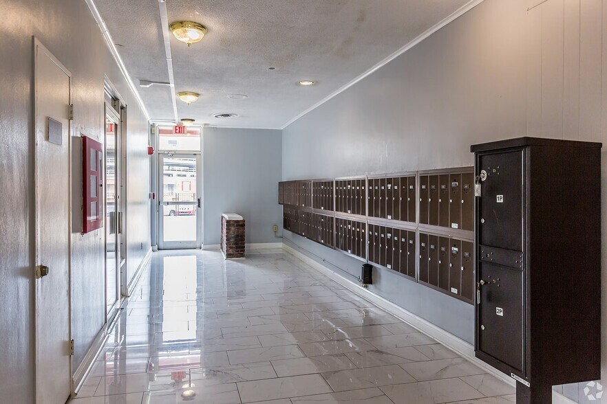 More Photos Of 57 N Somerville St, Memphis Apartments For Sale