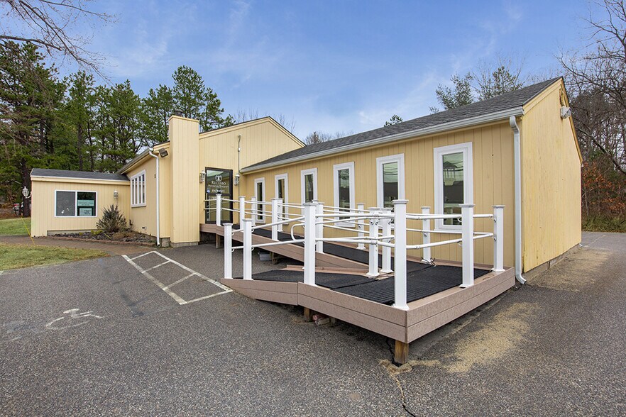 More Photos Of 11 Garden Rd, Plaistow Medical For Lease