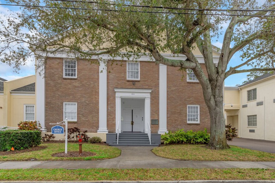 More Photos Of 411 Turner St, Clearwater Schools For Lease