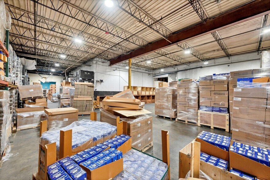 More Photos Of 110 Industrial Rd, New Windsor Township Warehouse For Lease