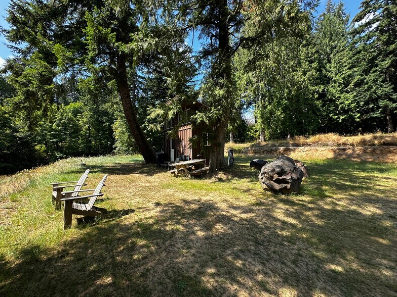 More Photos Of 747 Atlas Rd, Vader Warehouse For Sale