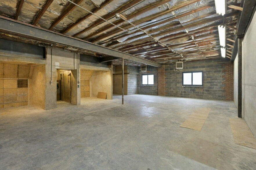 More Photos Of 209-211 Central Ave, East Newark Manufacturing For Sale