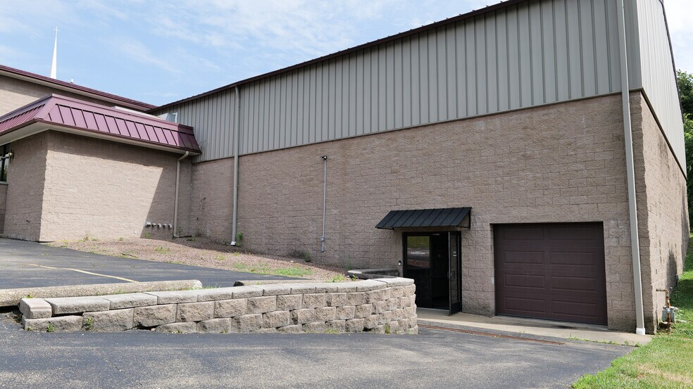 More Photos Of 690 Morgantown Rd, Uniontown Religious Facility For Sale