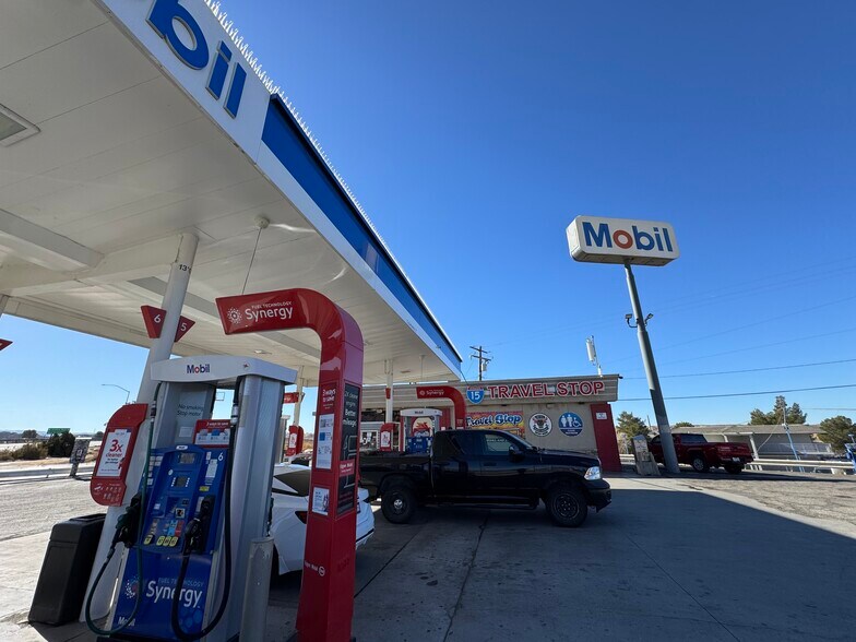 More Photos Of 16850 Stoddard Wells Rd, Victorville Service Station For Sale