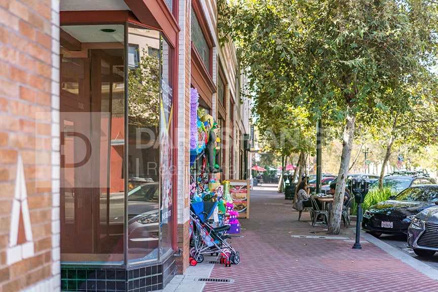 More Photos Of 302 W 4th St, Santa Ana Storefront Retail Office For Sale