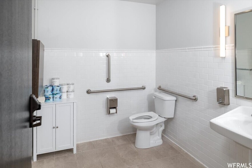 More Photos Of 2650 Washington Blvd, Ogden Office For Lease