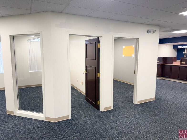 More Photos Of 1009 New Haven Rd, Naugatuck Bank For Sale