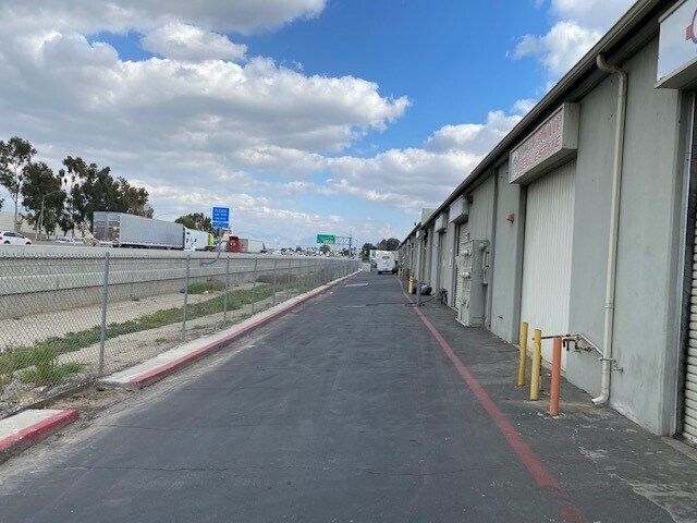 More Photos Of 24530-24588 E Redlands Blvd, Loma Linda Showroom For Lease