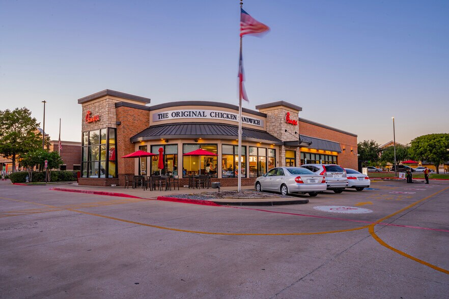 More Photos Of 205 E FM 544 Hwy, Murphy Unknown For Lease