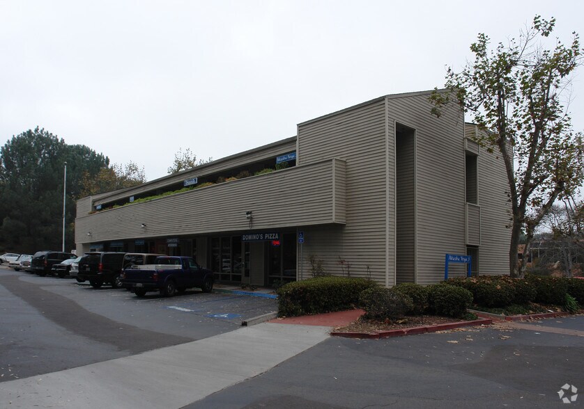 More Photos Of 3211 Holiday Ct, La Jolla Unknown For Lease