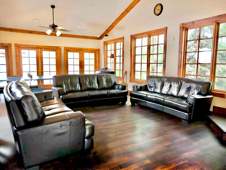 More Photos Of 375 Rainbow Ln, Midway Rehabilitation Center For Sale