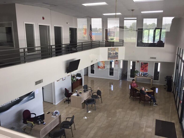 More Photos Of 11900 E 350 Hwy, Raytown Service For Sale