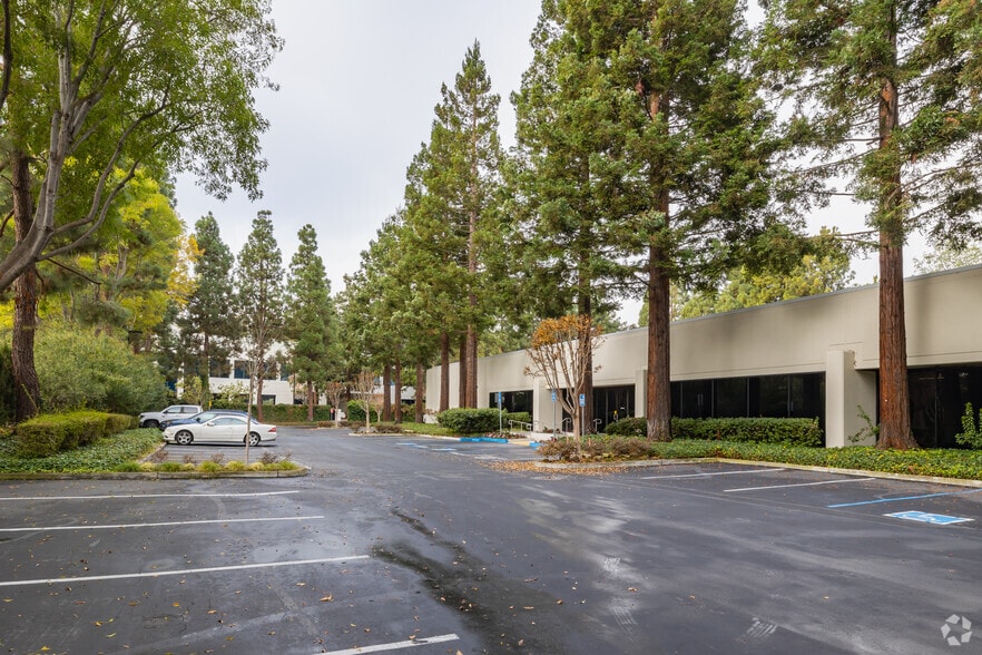 More Photos Of 1808 N Shoreline Blvd, Mountain View Office For Lease