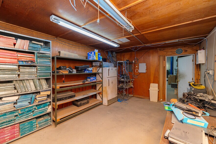 More Photos Of 890 N State Road 14, Harper Auto Dealership For Sale