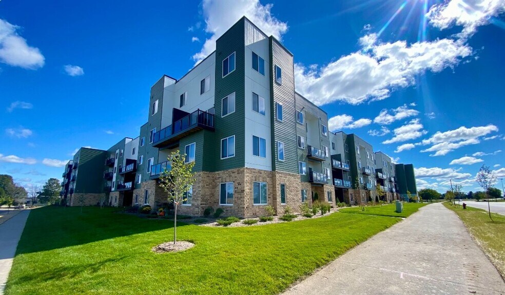 More Photos Of 4958 Innovation Dr, Deforest Apartments For Lease