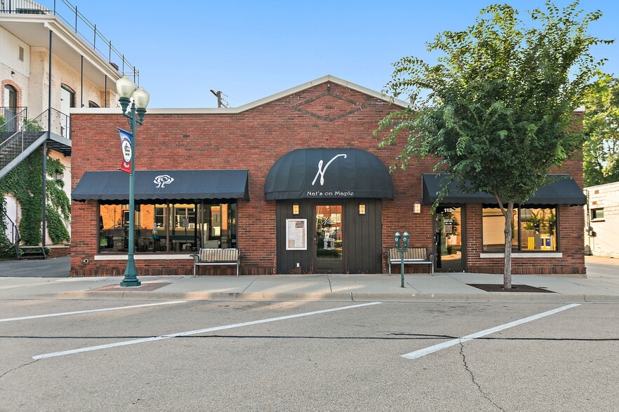 Primary Photo Of 112 S Maple St, Sycamore Restaurant For Sale