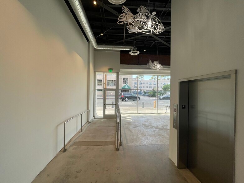 More Photos Of 501-515 Pine Ave, Long Beach Office For Lease