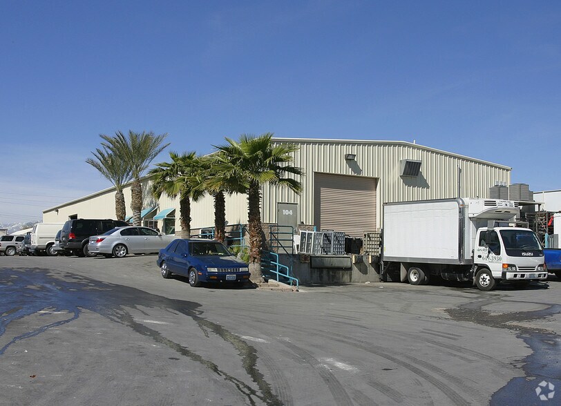 More Photos Of 104 W Mayflower Ave, North Las Vegas Distribution For Sale