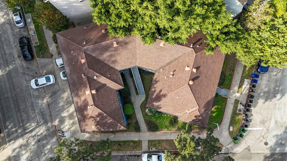 More Photos Of 11089-11099 Strathmore Dr, Los Angeles Apartments For Sale