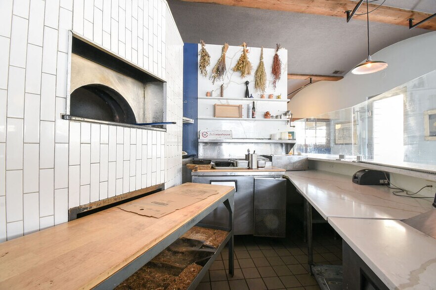 More Photos Of 2456 N California Ave, Chicago Storefront Retail Residential For Lease