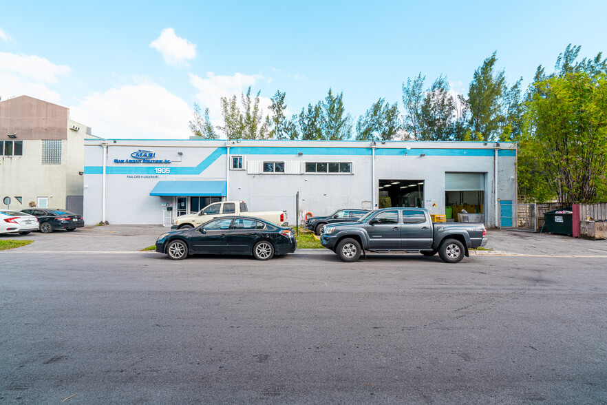 Primary Photo Of 1905 NW 93rd Ave, Miami Warehouse For Lease