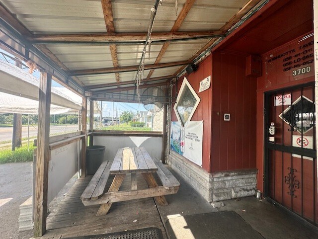 More Photos Of 3700 Taylor Blvd, Louisville Bar For Sale