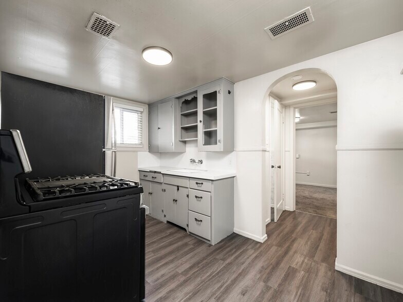 More Photos Of 339 S 600 W, Provo Apartments For Sale