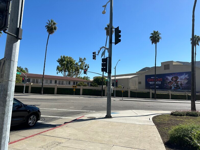 More Photos Of 4109 W Olive Ave, Burbank Storefront Retail Office For Sale