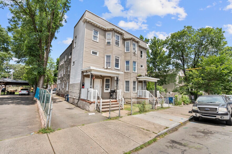 More Photos Of 215 Rosette St, New Haven Multifamily For Sale