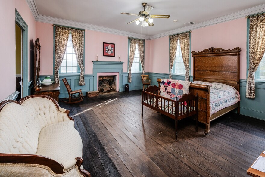 More Photos Of 163 Old Buncombe Rd, Union Specialty For Sale