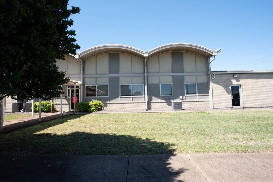 More Photos Of 110 Newton Bridge Rd, Athens Warehouse For Lease