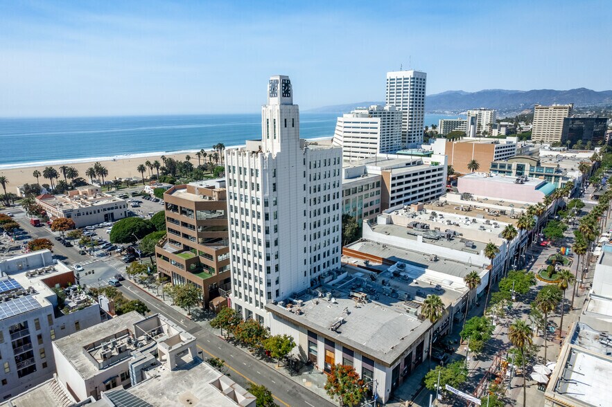 Primary Photo Of 225 Santa Monica Blvd, Santa Monica Office For Lease