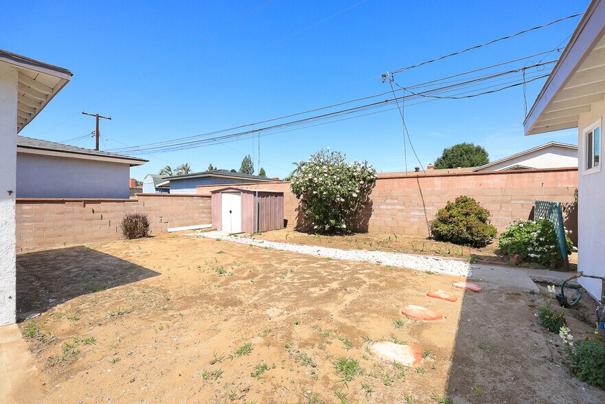 More Photos Of 1227 E Grovecenter St, West Covina Specialty For Sale