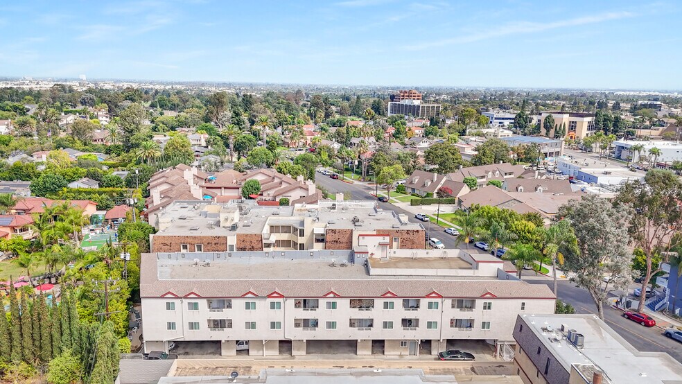 More Photos Of 3945 Virginia Rd, Long Beach Apartments For Sale