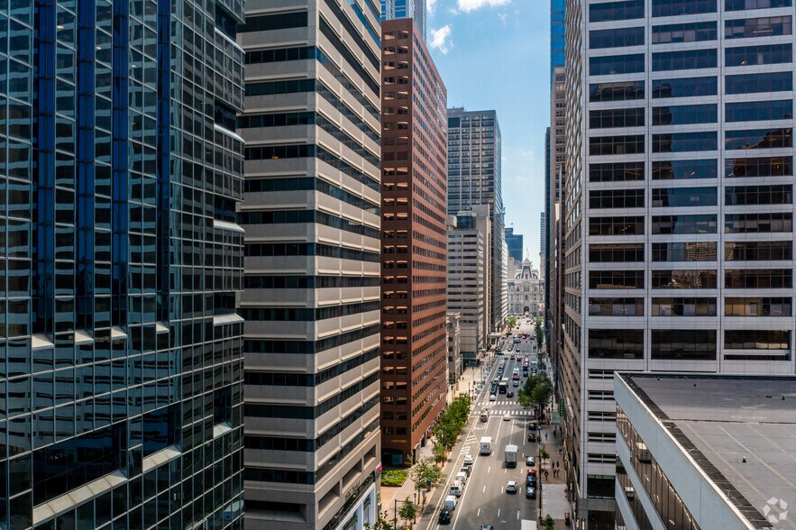 More Photos Of 1635 Market St, Philadelphia Office For Sale