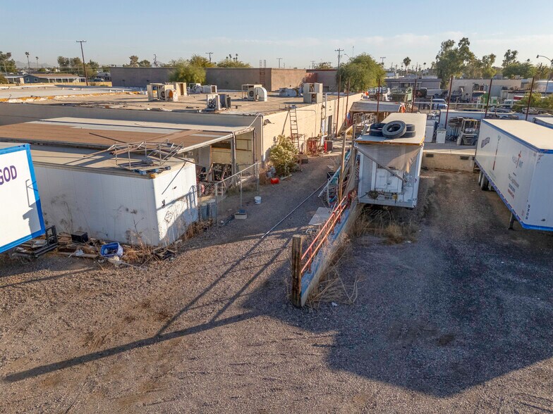 More Photos Of 655 W Cottonwood Ln, Casa Grande Showroom For Sale