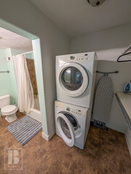 More Photos Of 1001 Park Ave, Omaha Apartments For Sale