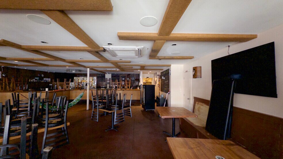 More Photos Of 4265 Rice St, Lihue Storefront For Lease