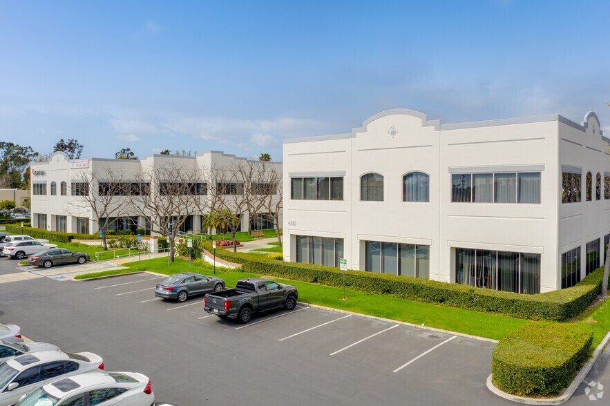 More Photos Of 4281 Katella Ave, Los Alamitos Medical For Lease