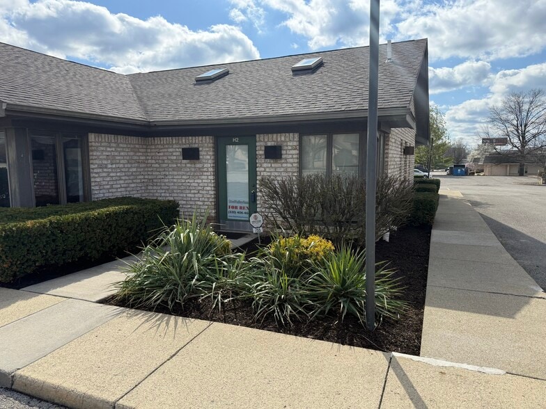 Primary Photo Of 755 Boardman Canfield Rd, Boardman Medical For Lease