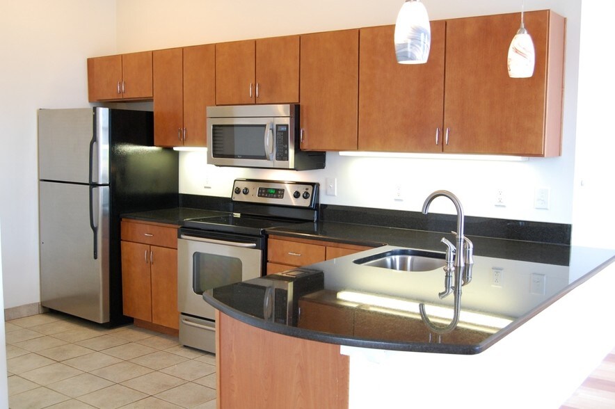 More Photos Of 17 N 18th St, Richmond Apartments For Lease