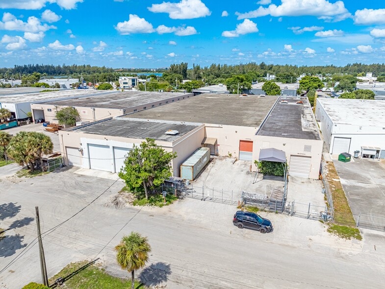 More Photos Of 13185 NW 47th Ave, Opa-locka Warehouse For Sale