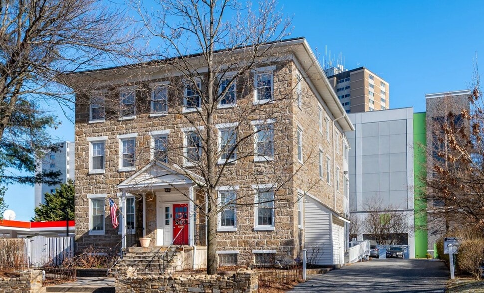 More Photos Of 518 Virginia Ave, Towson Office For Lease