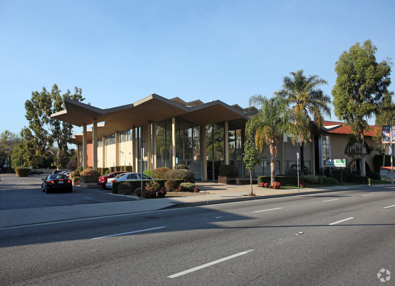 Primary Photo Of 2219 S Hacienda Blvd, Hacienda Heights Medical For Lease