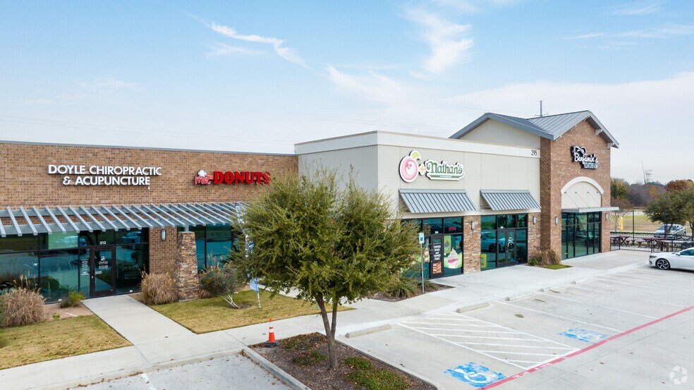 More Photos Of 295 W Byron Nelson Blvd, Roanoke General Retail For Lease