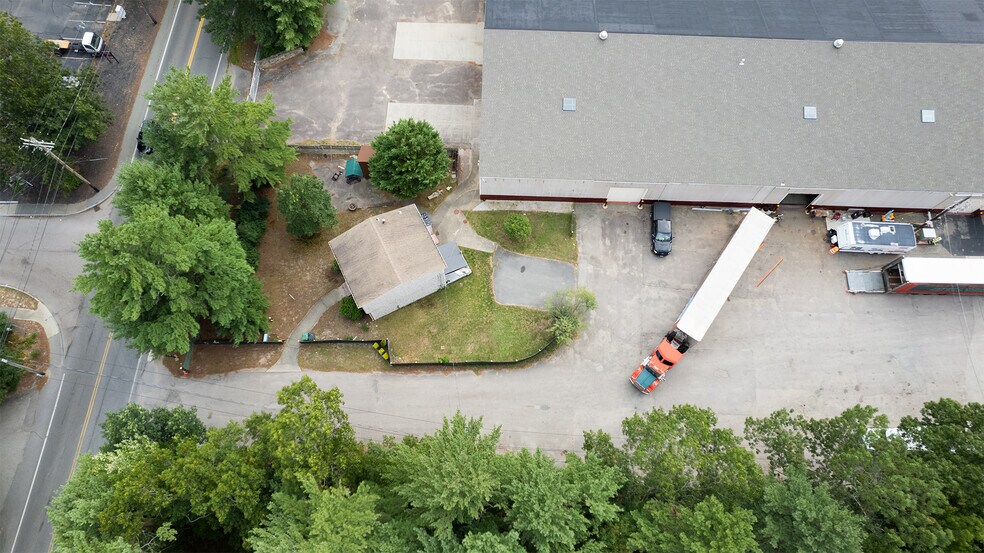 More Photos Of 230 Oak St, Pembroke Industrial For Sale