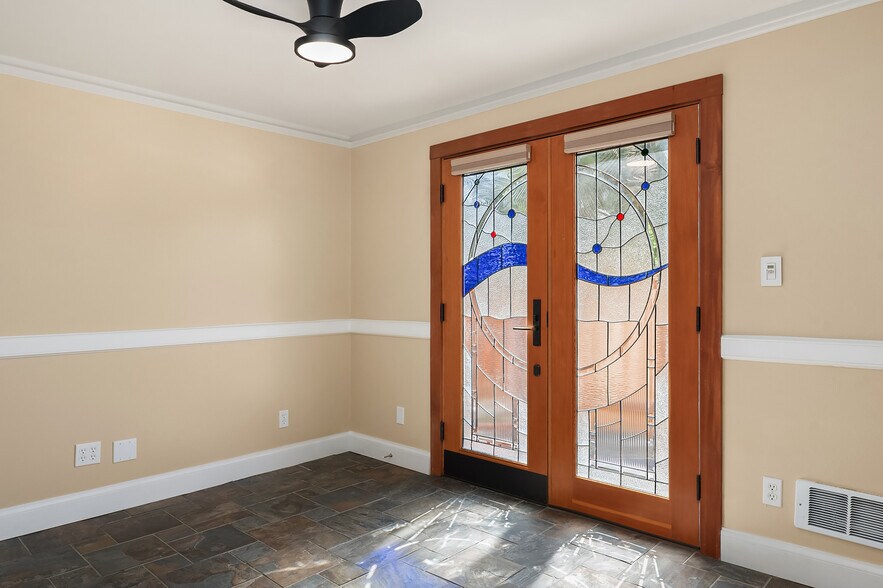 More Photos Of 1510 NE 170th St, Shoreline Apartments For Sale