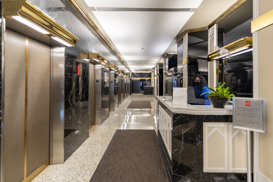 More Photos Of 30 N Michigan Ave, Chicago Office For Lease