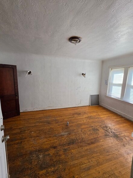 More Photos Of 7954-7958 S Harvard Ave, Chicago Apartments For Sale
