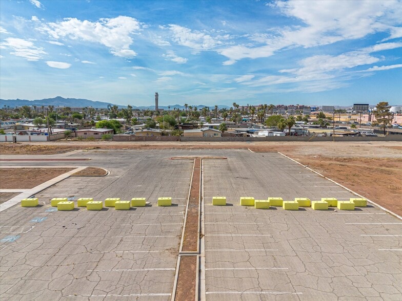More Photos Of 851 E Tropicana Ave, Las Vegas Land For Sale